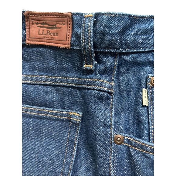 L.L. Bean Relaxed Fit jean size 38x32 - Picture 4 of 7